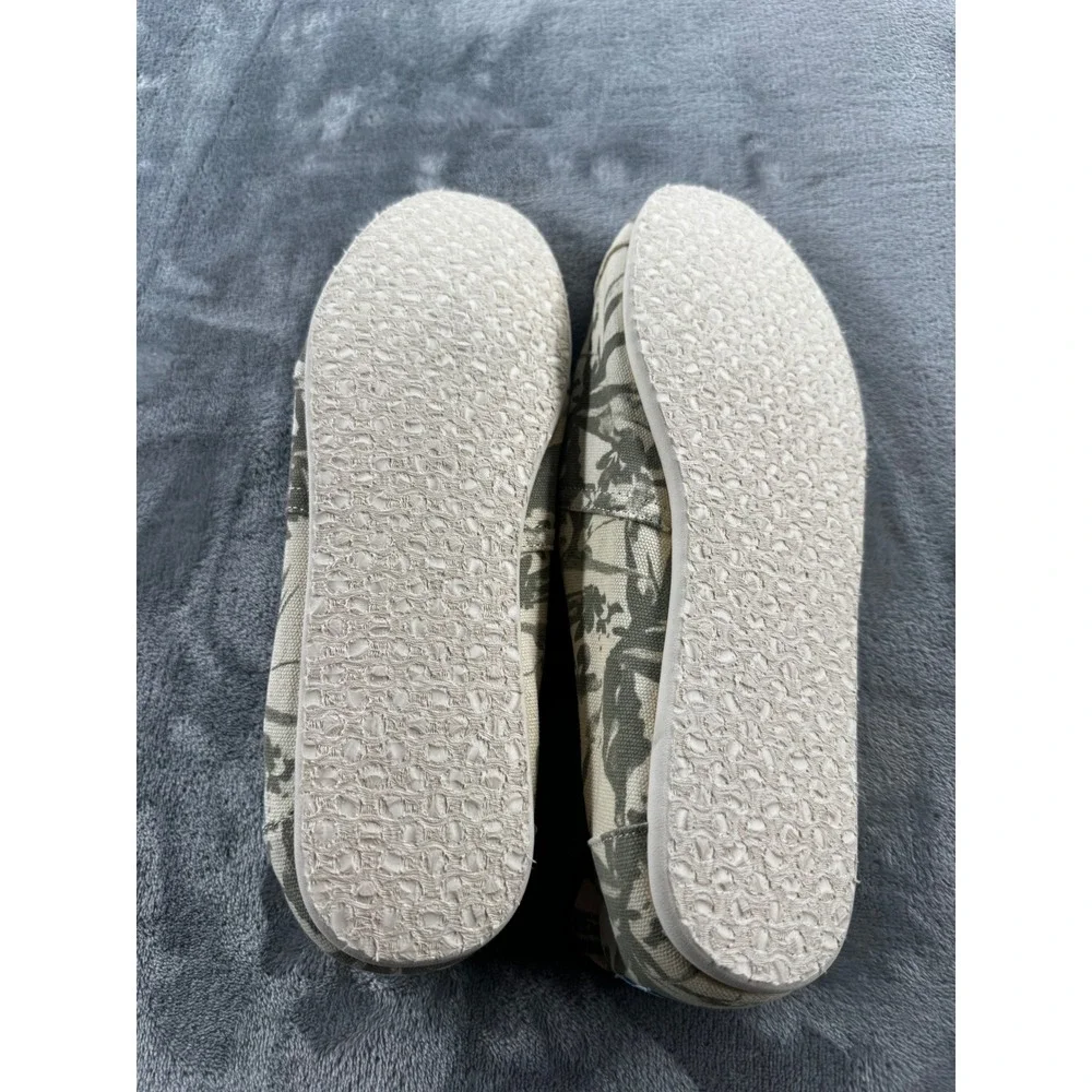 TOMS Alpargata Slip On Mens Size 12 Green Tan Leaf Print Canvas Flats 0001